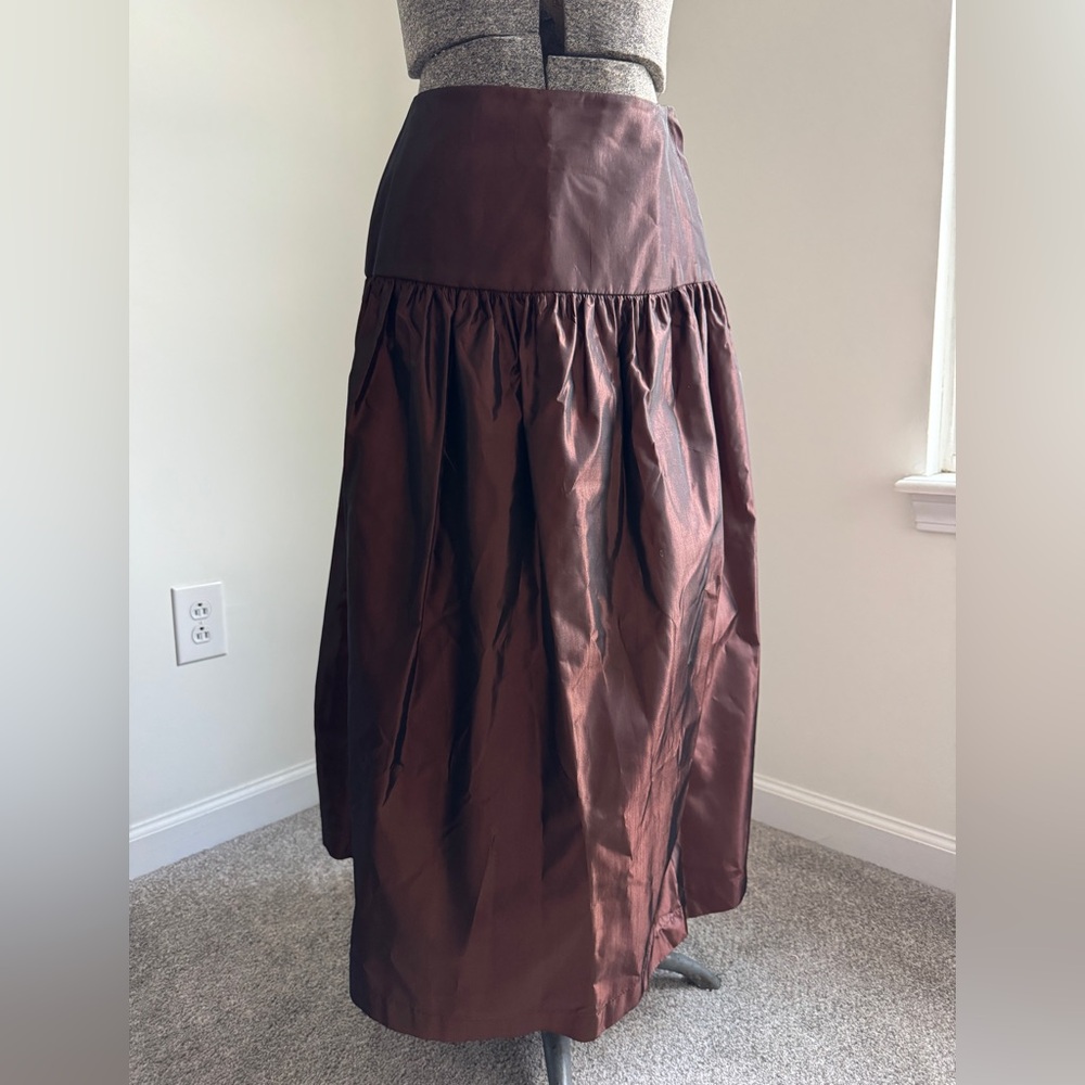 Vintage bronze taffeta side zip skirt size 2